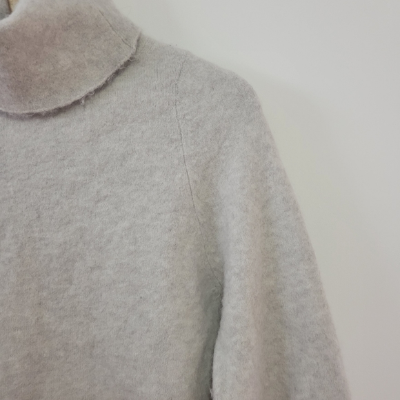ARITZIA BABATON | Gray Wool Turtleneck Sweater XXS - Picture 3 of 8